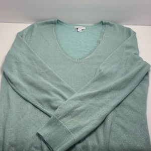 New York & Company V-Neck long sleeve shirt